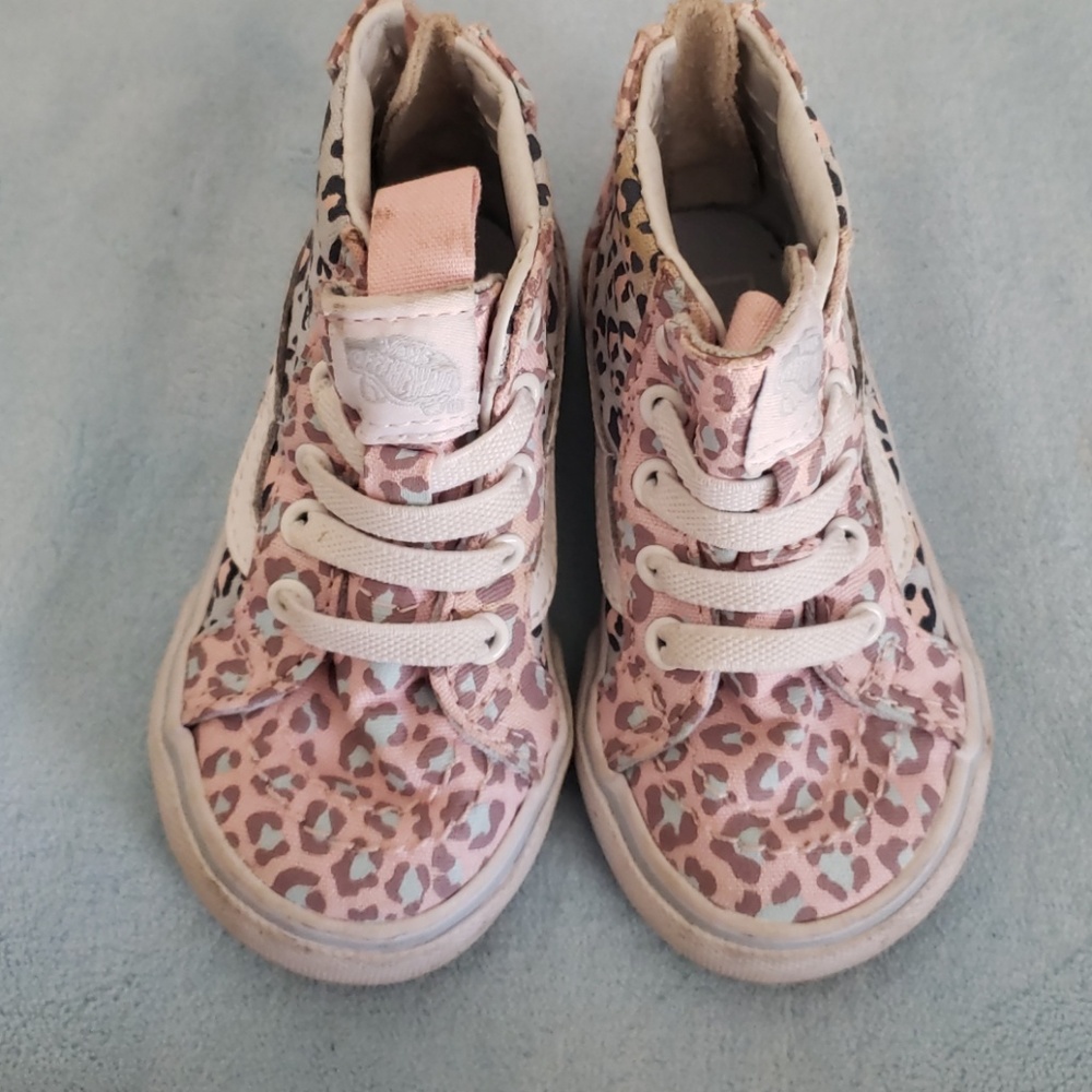 Van's